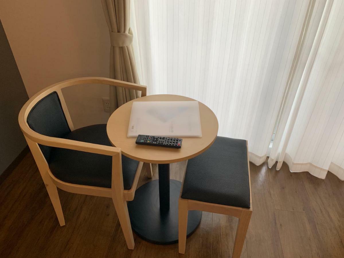 Mr.Kinjo Inn Tomigusuku Экстерьер фото