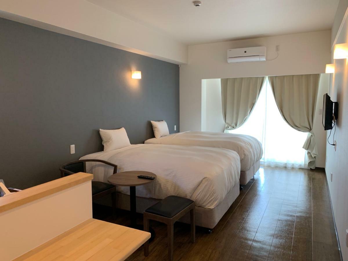 Mr.Kinjo Inn Tomigusuku Экстерьер фото